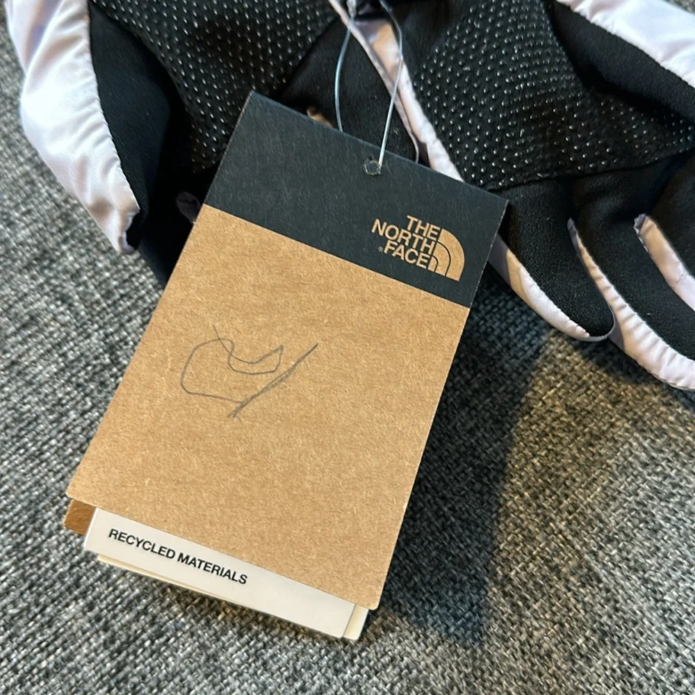 The North Face Kids Mittens in Light Purple